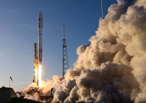 Lockheed Martin и Boeing прекратили продажу ракет Atlas V с российскими двигателями РД-180 