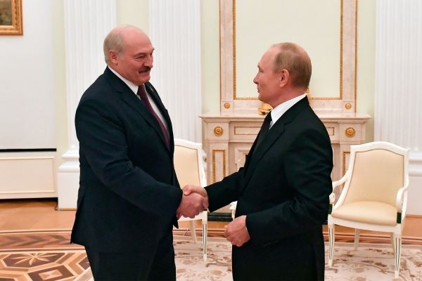 Лукашенко и Путин высказались о единой валюте Белоруссии и России 