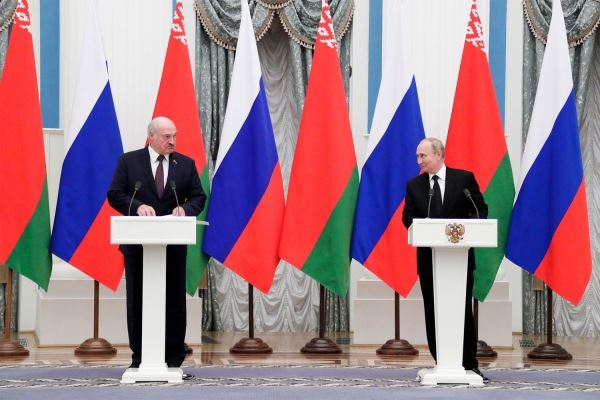 Путин заявил о формировании единого платежного пространства с Белоруссией 